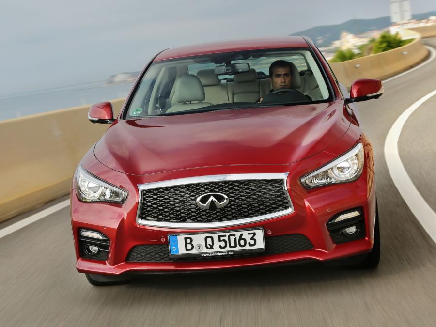  Infiniti Q50 2.2d 2013 года  (фото 4 из 5)